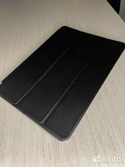 Чехол на iPad