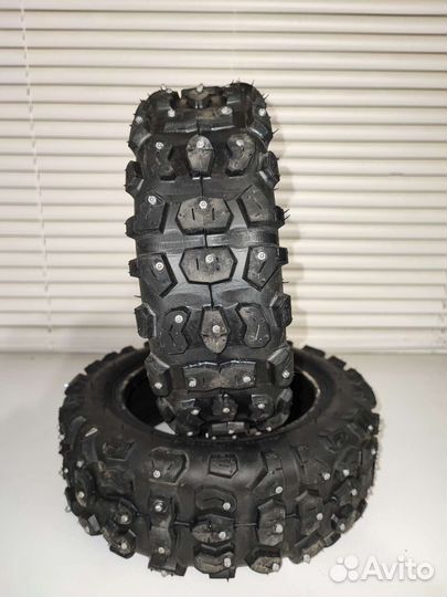 Шипованная бескамерная внедорожная покрышка