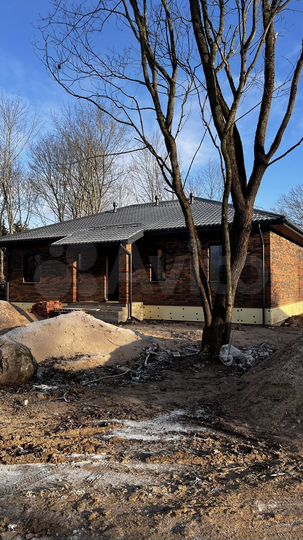 Дом 143 м² на участке 14 сот.