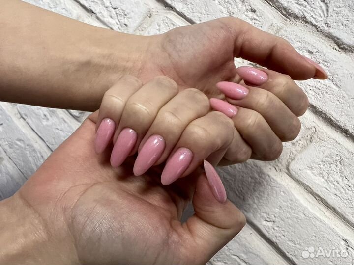 Маникюр и педикюр