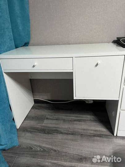 Столик IKEA