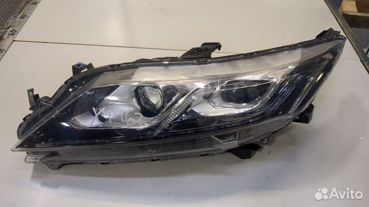 Фара (передняя) Mitsubishi Eclipse Cross, 2018