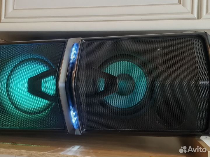 Микросистема LG FH6 черный 600Вт/FM/USB/BT