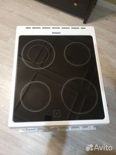Плита электрическая стеклокерамика новая