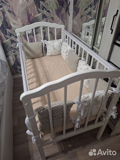 Детская кроватка с маятником бу