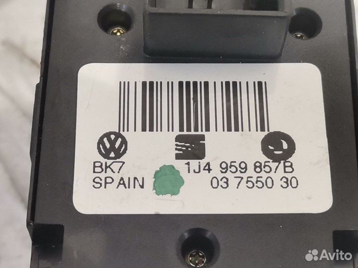 Блок управления стеклоподъемниками Volkswagen Golf