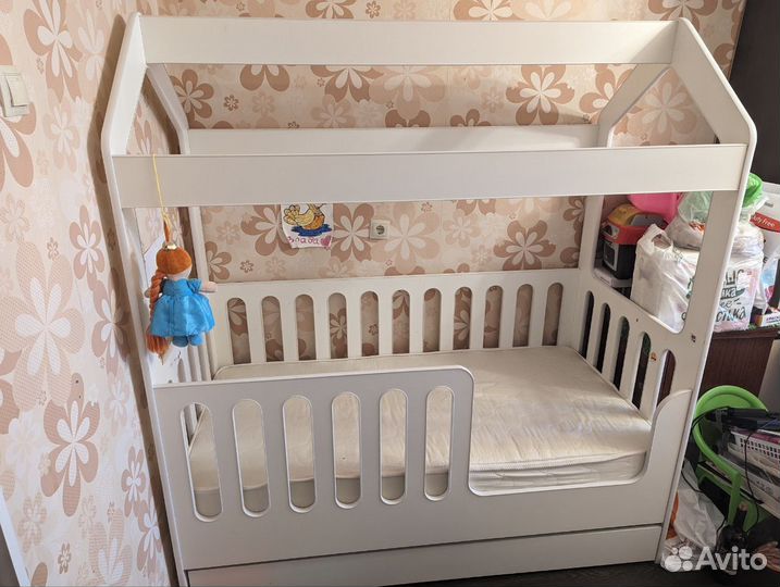 Детская кровать домик с матрасом