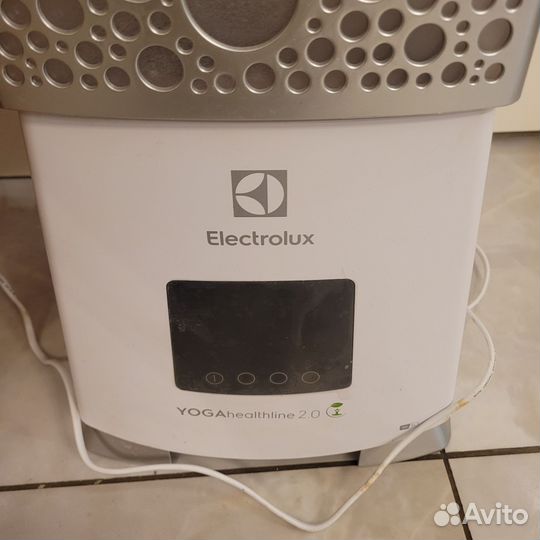 Увлажнитель воздуха Electrolux ehu 3915d