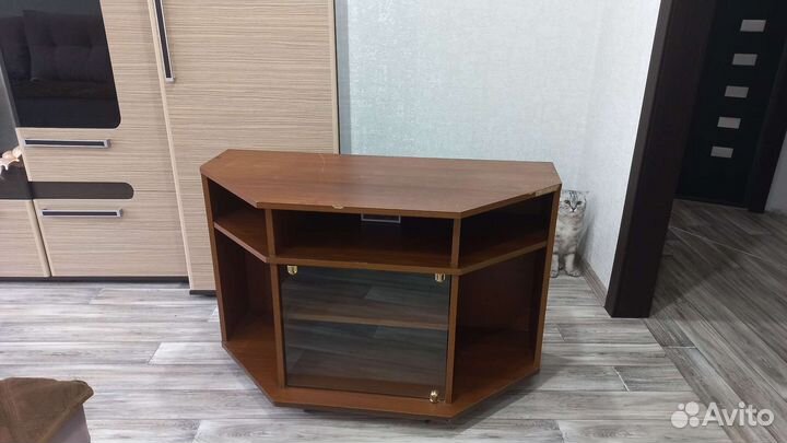 Тумба под телевизор бу