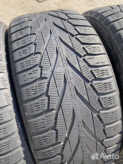 Nokian Tyres Hakkapeliitta R2 SUV 255/55 R18