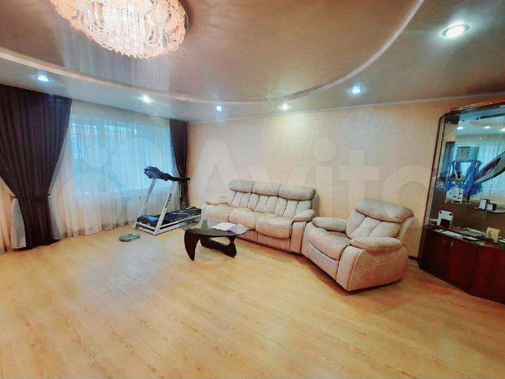 3-к. квартира, 84 м², 3/5 эт.