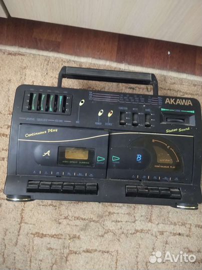 Кассетный магнитофон