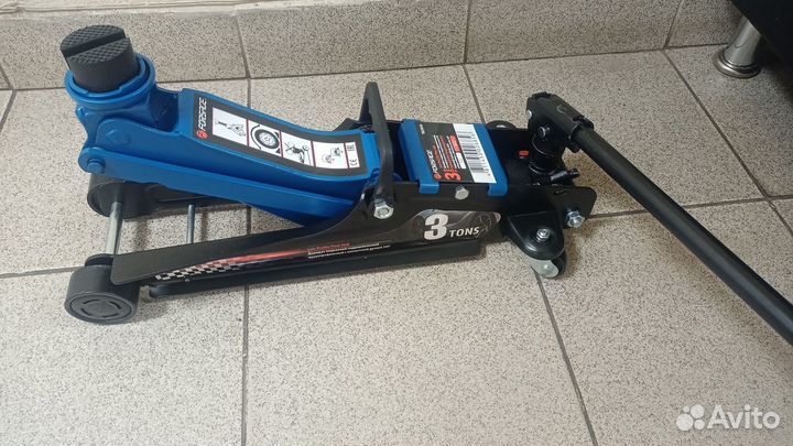 Домкрат подкатной низкий, 85-380mm,гп 3т Forsage