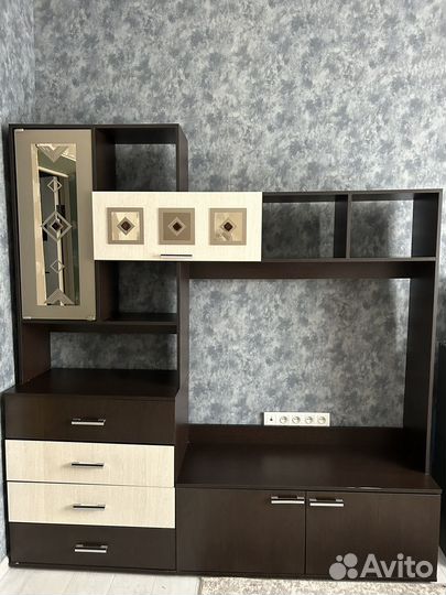 Стенка в гостиную