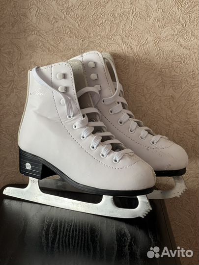 Коньки фигурные детские 31 размер