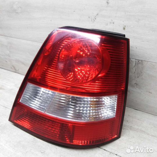 Фонарь задний правый Kia Sorento 1 2005 г.в