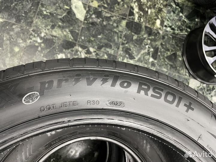 Tracmax X-Privilo RS01+ 275/45 R21 110Y