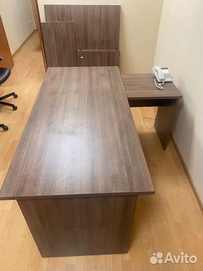Комплект офисной мебели б/у