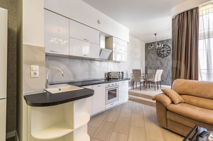 2-к. квартира, 100 м², 14/16 эт.