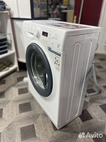 Стиральная машина Hotpoint Ariston