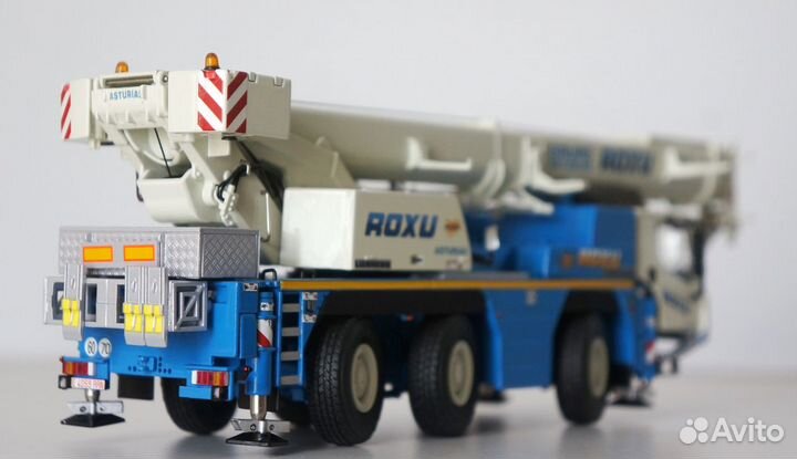 1/50 кран Liebherr 1050-3.1 Roxu раритет WSI