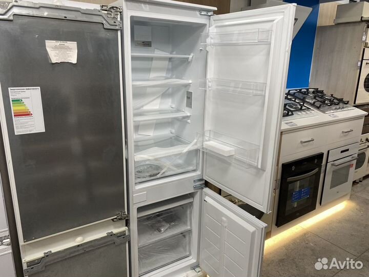 Холодильник встраиваемый