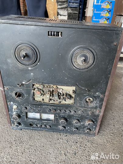 Магнитофон Илеть-102-1 стерео