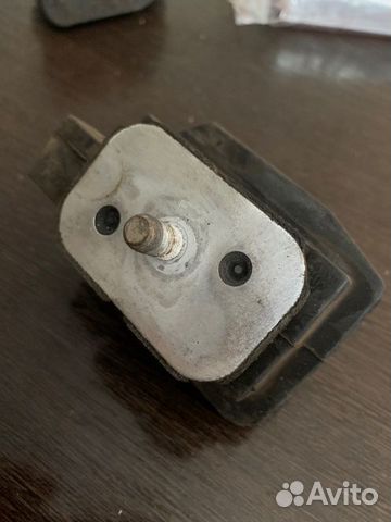 Подушка АКПП Bmw 650I E63 N62N 4.8 2007