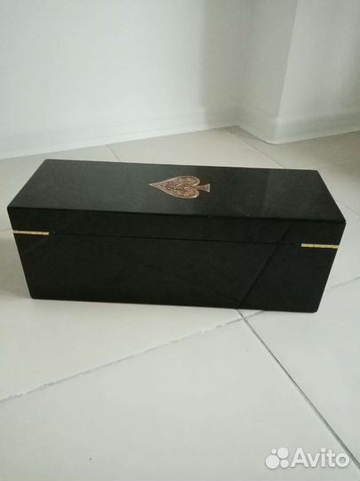 Коробка от элитного шампанского