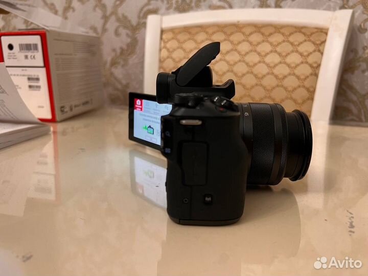 Зеркальный фотоаппарат canon eos m50
