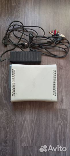 Игровая приставка 