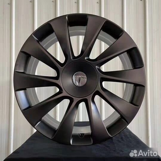 Кованые диски R20 Tesla Model Y