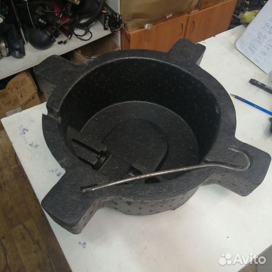 Ниша запасного колеса Chevrolet Lacetti