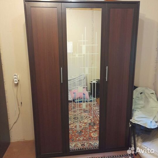 Подъемная шкаф кровать