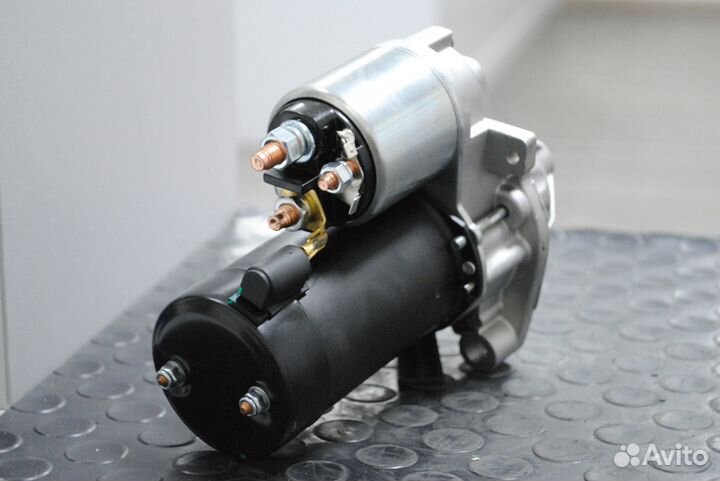 Стартер Mercedes Benz C200, E200 2.0 новый Krauf