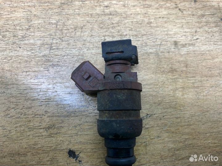 Топливная форсунка Chevrolet Lacetti J200 F16D3