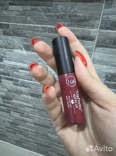 Матовая помада J.cat