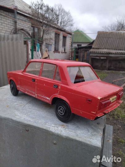 Игрушки из СССР машинки