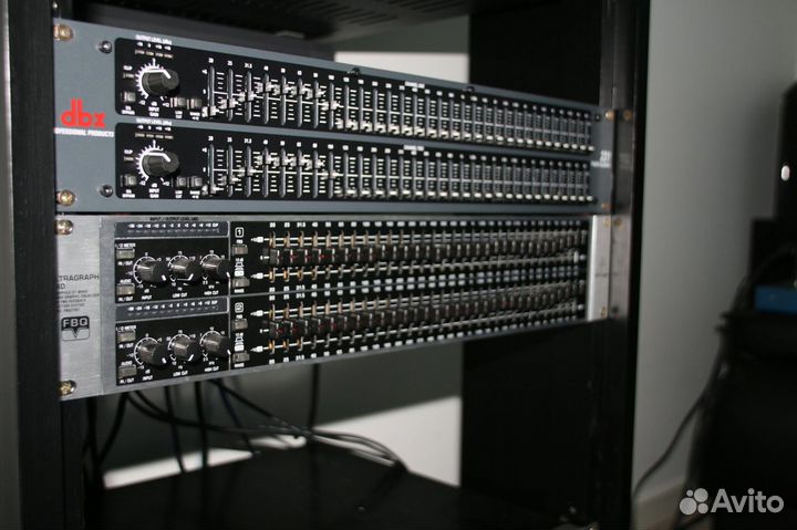 Эквалайзер Behringer FBQ3102HD