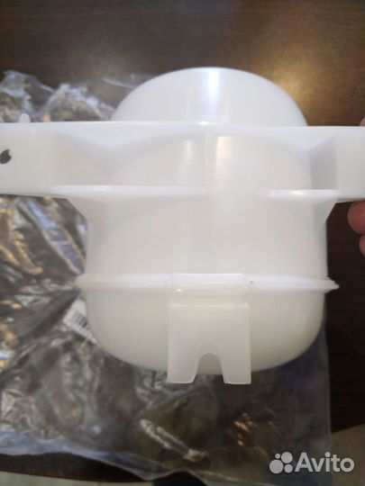 Расширительный бачок largus logan