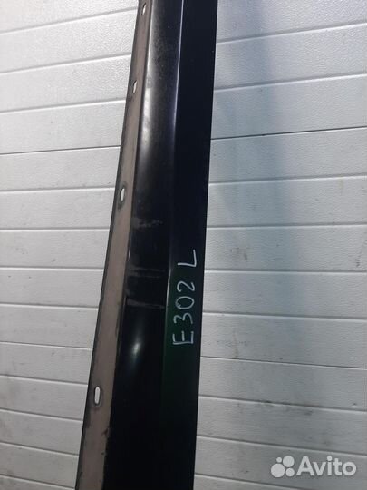 Накладка порога левого наружная Mercedes Benz C-C