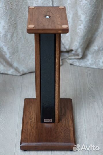 Стойки для полочной акустики