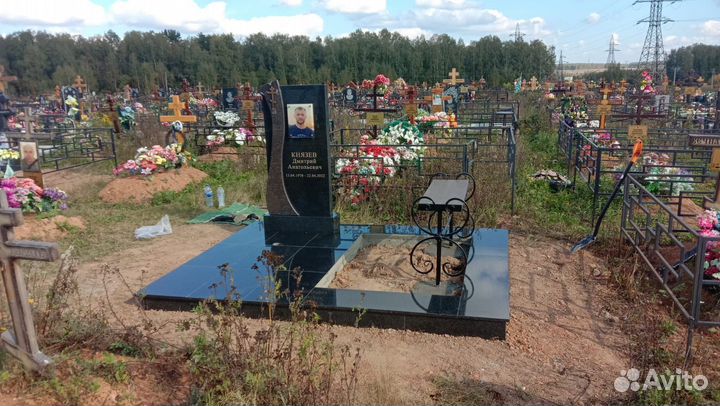 Памятники из гранита и мрамора