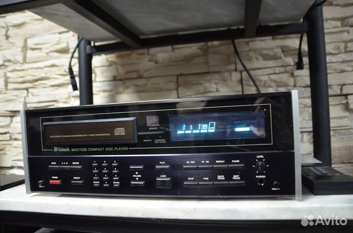 CD-проигрыватель McIntosh MCD7005 пульт
