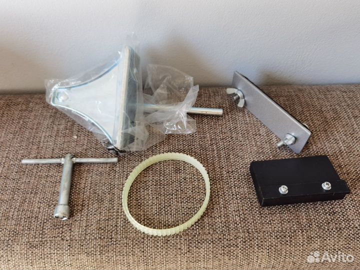 Электрорубанок Интерскол Р-110/1100М