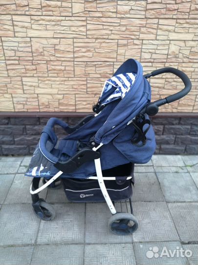 Коляска прогулочная