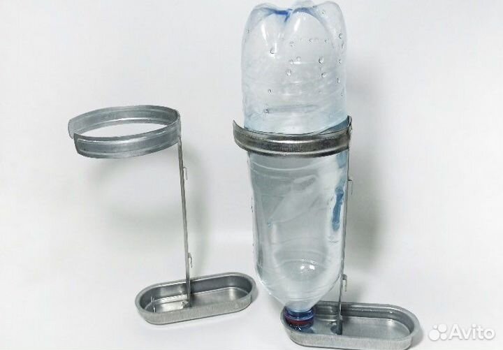 Поилка для кроликов под бутылку