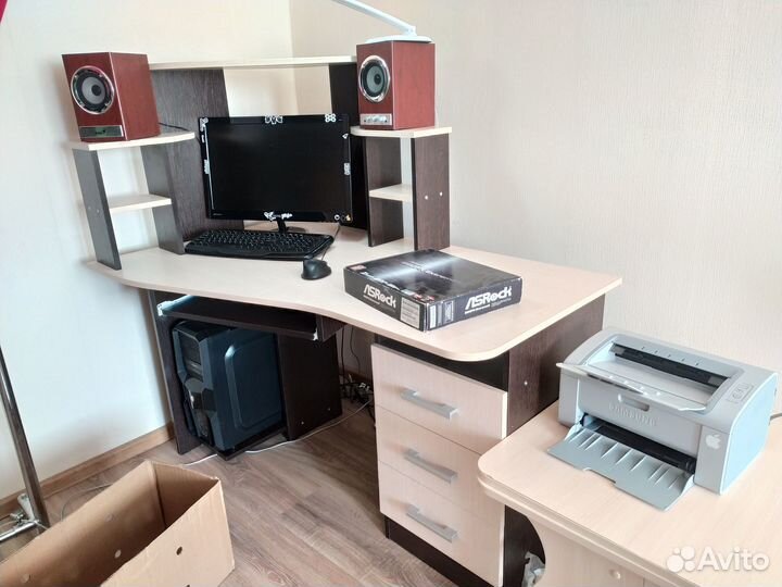 Компьютерный стол белый бу