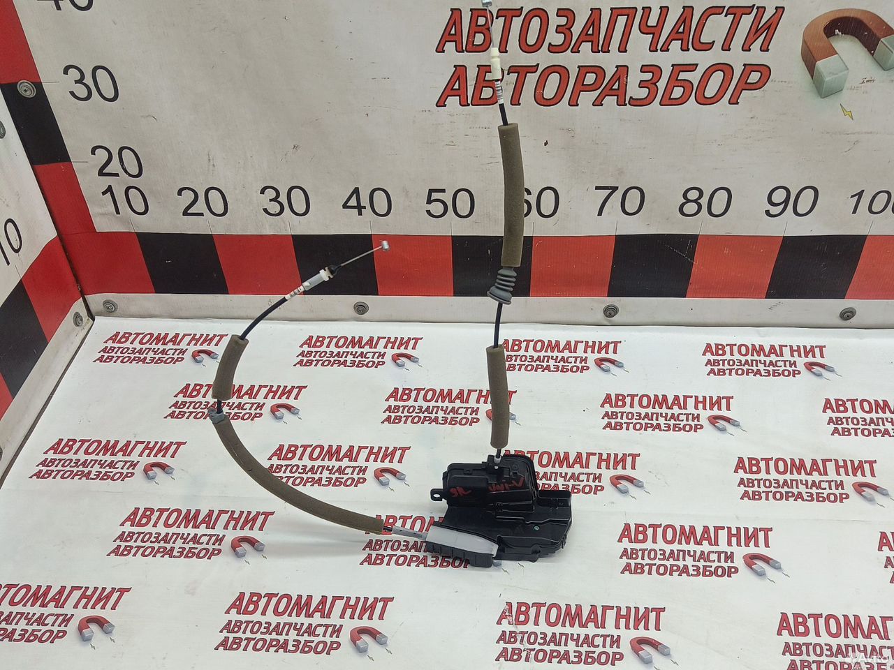 Замок двери задний левый Changan UNI-V