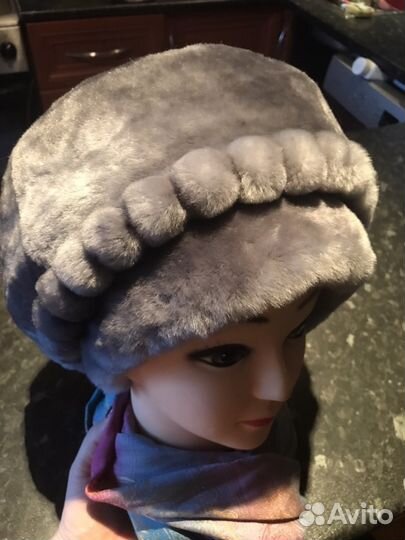 Берет из мутона новый